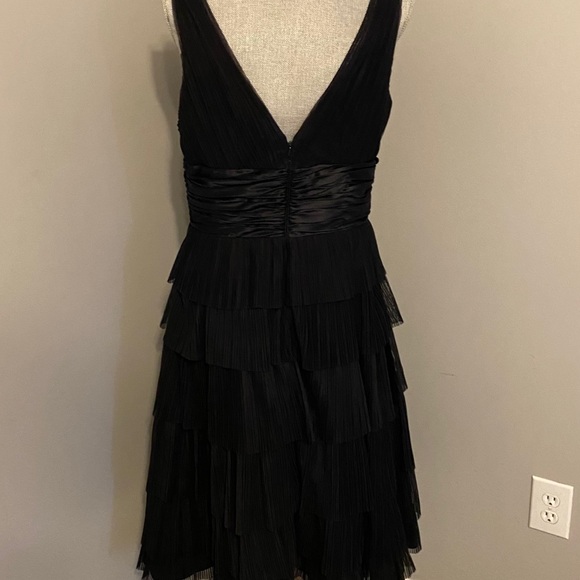 Maggy London Size 12 Ruffle Dress - Picture 5 of 8